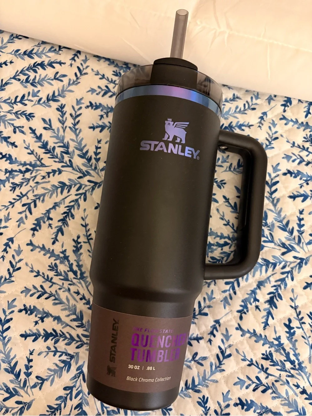 Stanley quencher h2.0 30 oz. Black Tumbler with Iridescent Purple Accents